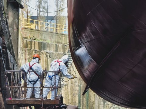 Scheepswerf medewerkers schilders